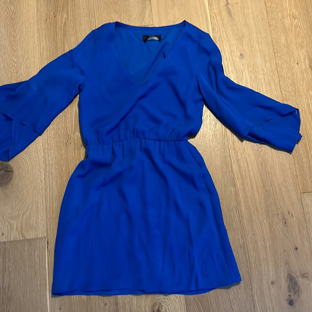 Dolce vita blue bell sleeved dress